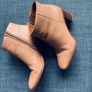 Franco Sarto Booties, Size 7, Cream Tan